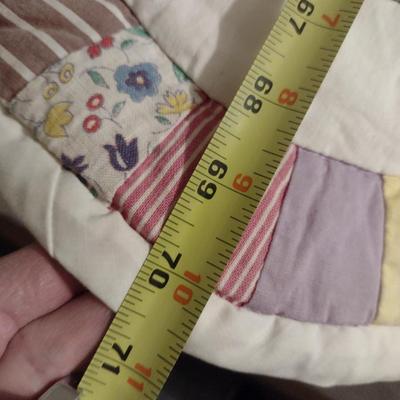 Hand Made Quilt- Double Wedding Ring Design- Measures Approx 70b1/2" x 82"