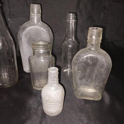 NICE VARIETY OF VINTAGE GLASS BOTTLES