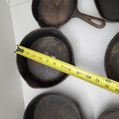 Lot of 7 Vintage Cast Iron Pans Wagner Griswold