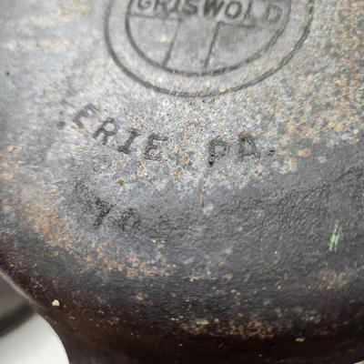Lot of 7 Vintage Cast Iron Pans Wagner Griswold