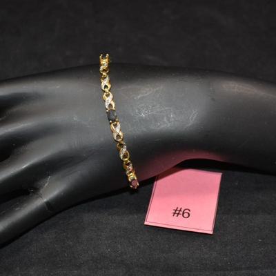 Sale Photo Thumbnail #82: In good condition, no flaws to note. Is unstamped, all jewelry is tested.