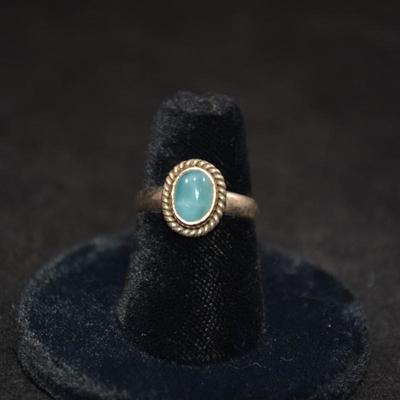 925 Sterling Ring with Blue Quartz Size 6 3.0g