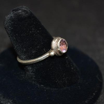 925 Sterling Ring with Amethyst Size 7.5