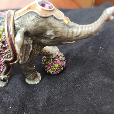 Jay Strongwater Baby Elephant Pill Trinket Holder Box