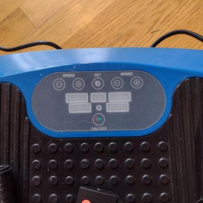 LifePro Vibration Plate Exercise Machine- Model YD-Hovert