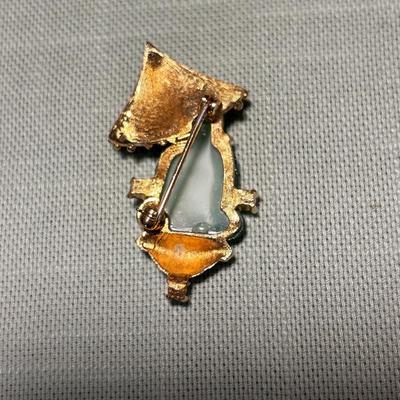 Gold with Jade Colored Stones, incl 10K & 14K (K-BB)