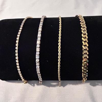 Gold & Silver with a Little Sparkle (K-BB)