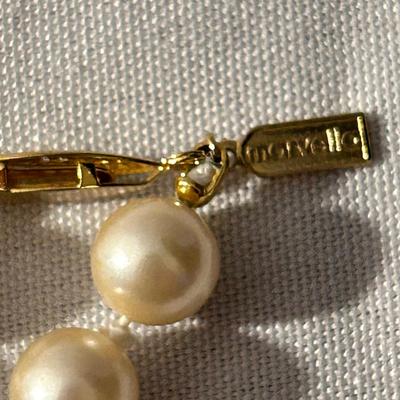Pearls with Clip Earrings and Pins (K-BB)