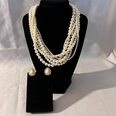 Pearls with Clip Earrings and Pins (K-BB)