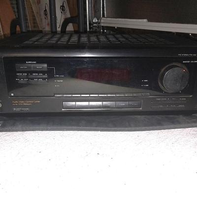 SONY FM STEREO FM/AM STEREO RECEIVER AND HEADPHONES