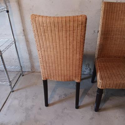 4 WICKER DINING CHAIRS IN GREAT CONDITION
