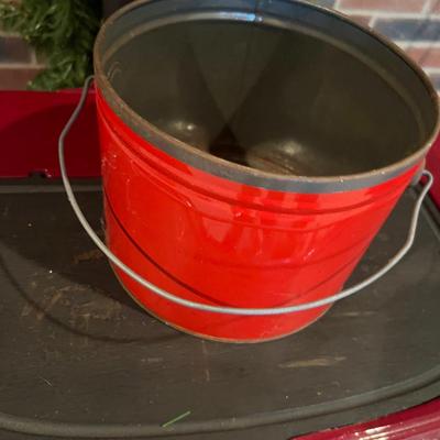 Artificial Wreaths, Garlands, Trees & More (BD-RG)