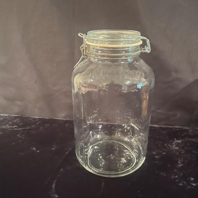 Three Glass Jars with Latching Lids (BS-MG)