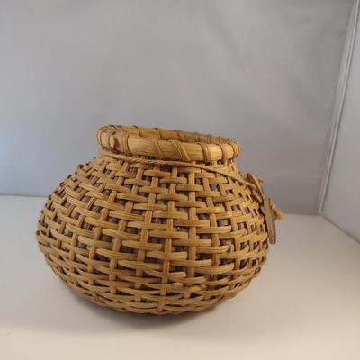 Unique, Hand Woven, Artisan Created Basket with Decorative Carved Wood Base and Heart Accents