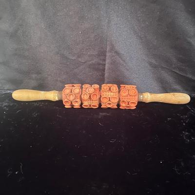 Vintage Household Items: Massager, Hair Crimper, Hand Fluter, & More (BS-MG)