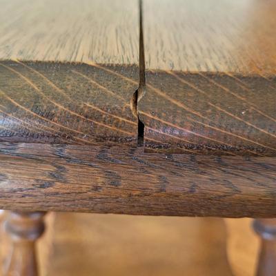 Wooden Two Tiered Parlor Table (SR-CE)