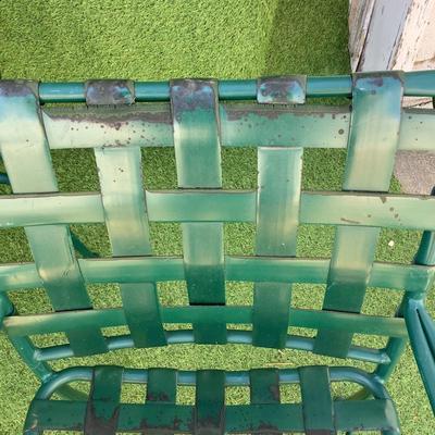 196 Outdoor Glass Top Table w/ Four Chairs