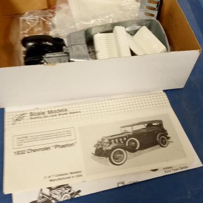 LOT 87 OLD METAL CAR MODEL