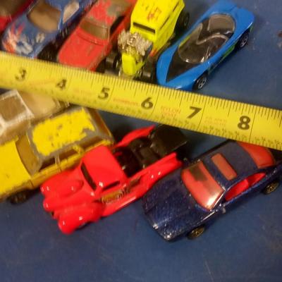 LOT 88 TEN OLD TOY CARS