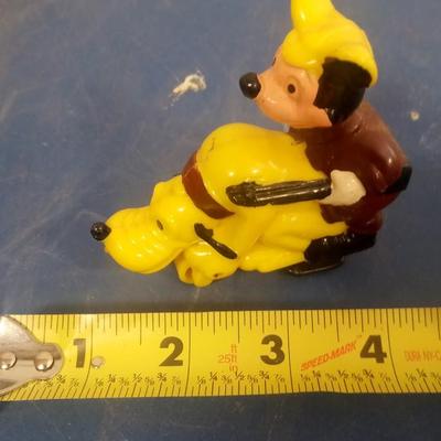 LOT 90 OLD MICKEY AND PLUTO RAMP WALKER