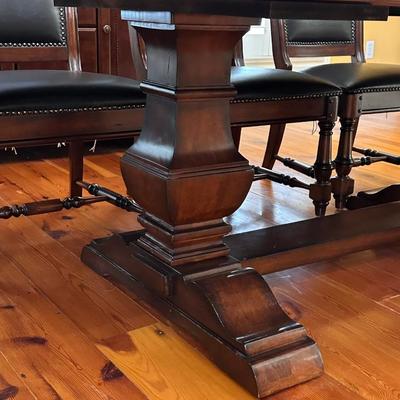 Cherry Trestle Dining Room Table w/8 Chairs ~ Excellent Condition