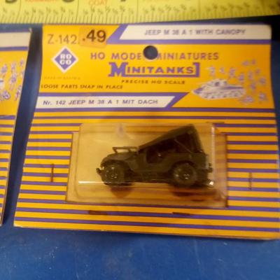 LOT 93 HO MINIATURE MILITARY