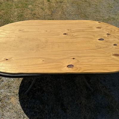 205 Oval Aluminum Outdoor Crab Dining Table w/ Plywood Top