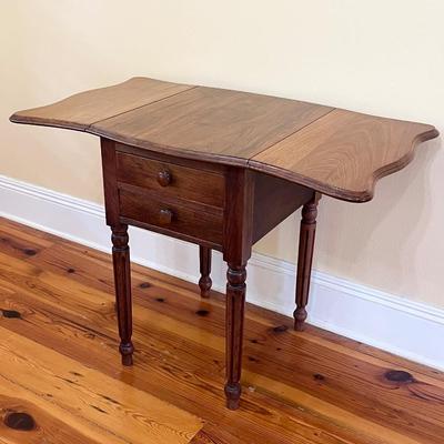 Vtg. Solid Wood Drop Leaf Side Table ~*Read Details