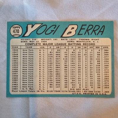 1965 Topps Baseball Cards in Binder (BO-JS)