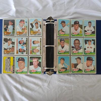 1965 Topps Baseball Cards in Binder (BO-JS)