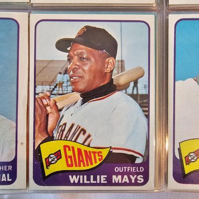 1965 Topps Baseball Cards in Binder (BO-JS)