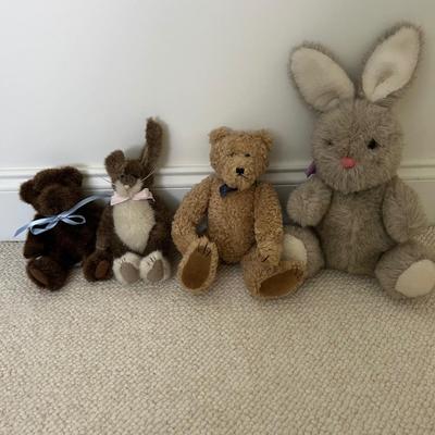 Boyd’s Bear, Blanket & Stuffed Animals (UB2-MK)