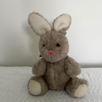 Boyd’s Bear, Blanket & Stuffed Animals (UB2-MK)