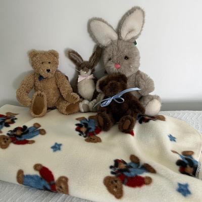 Boyd’s Bear, Blanket & Stuffed Animals (UB2-MK)