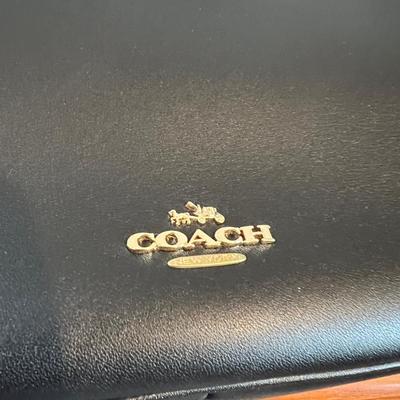 Large Coach NWT Leather Purse Handbag w Dustbag
