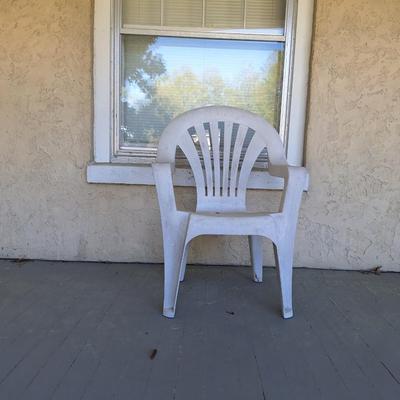 4 White plastic Chair