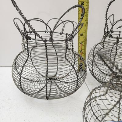 Lot of 5 Vintage Wire Egg Baskets 2 w Folding Tops
