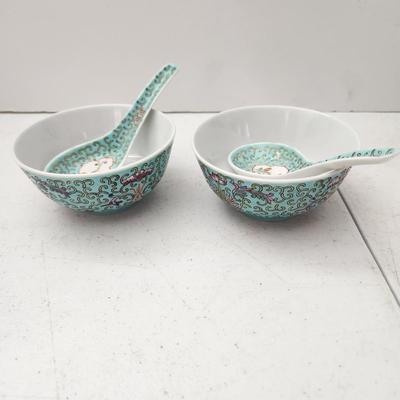 24 Piece China Tea Set
