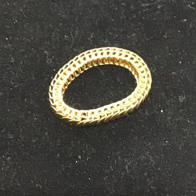 Adjustable gold toned stretchy ring