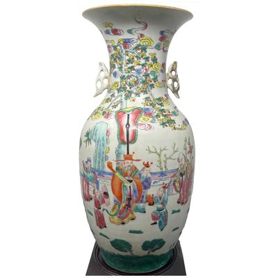 c. 1900 Antique Chinese Famille rose vase