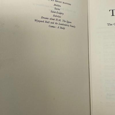 The Dukes. Brian Masters. The Origins Ennoblement and History of 26 Families. Copyright 1977.