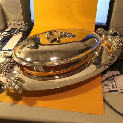 Vintage Godinger Silver Plated Large Grape Covered Tray for an Oval Pyrex Dish (Not Included) Preowned from an Estate (Size 10” x 19.5