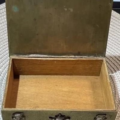 Vintage/Antique CHINESE Solid Brass Hinged Trinket Box Wooden Lined Interior 3.25