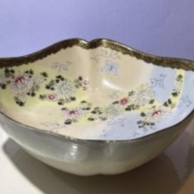 Vintage Scarce Japanese Signed Base w/Bird Characters 7-3/4”x 7-3/4” Porcelain Bowl in Good Condition as Pictured.