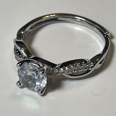 Certified GRA Moissanite 6.5mm 1-Carat Engagement Ring w/Lab Report and Adjustable Shank in VG Never Worn Condition.