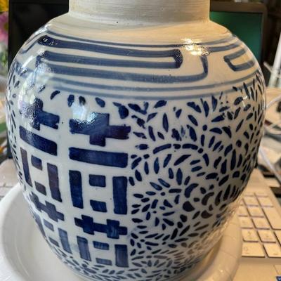 Antique Chinese Double Happiness Blue & White Ceramic Ginger Jar 9