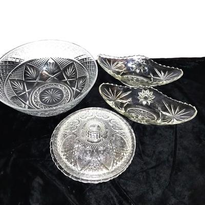 GLASS BOWL-CANDY DISH WITH LID AND TWO BANANA SPLIT DISHES