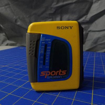 Vintage Sony Walkman Sports Cassette AM/FM