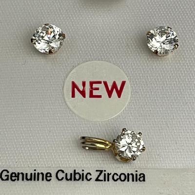Vintage MERVYN'S 14 kt Genuine Cubic Zirconia earrings & Necklace Pendant Set