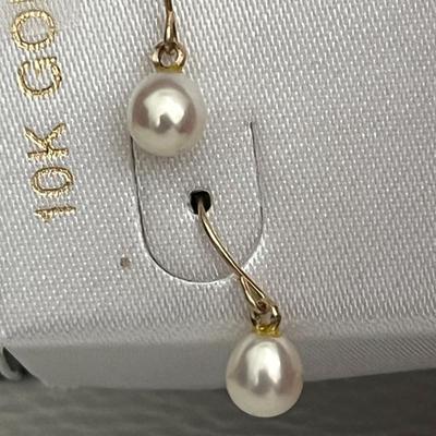 Freshwater Pearl earrings 10K GOLD 